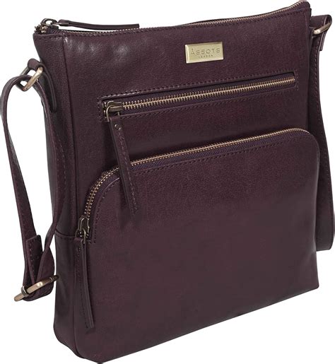 assots crossbody bags